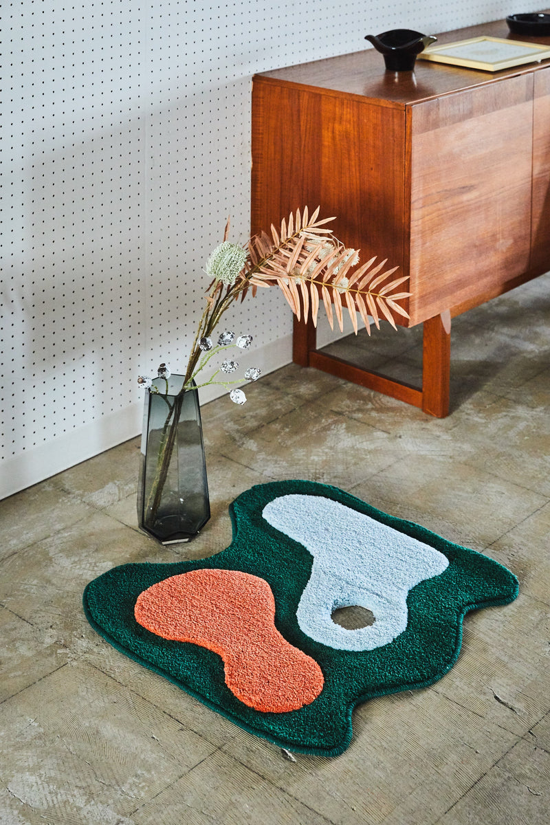 アウトドア寝具 MIYOSHI RUG MR-066 \"MESSENGER BUBBLE RUG メッセンジャーの吹き出し型のラグマット。 棚や玄関など様々な